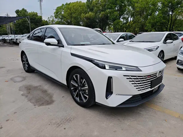 Changan Lamore — Фото автомобиля 3