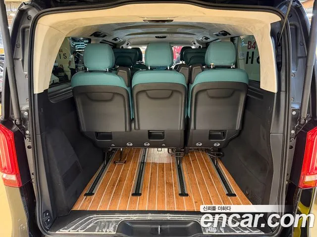Mercedes-Benz V-Class — Фото автомобиля 17