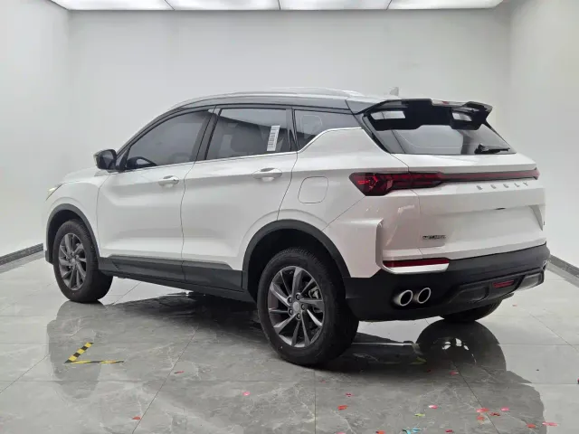 Geely Binyue — Фото автомобиля 4