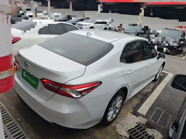 Toyota Camry — Фото автомобиля 6