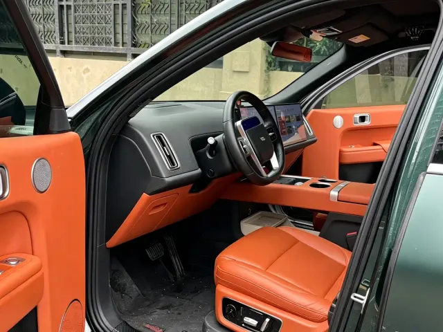 Li Auto L9 — Фото автомобиля 7