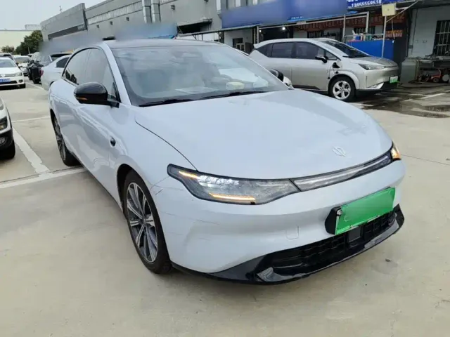 Leapmotor C01 — Фото автомобиля 3