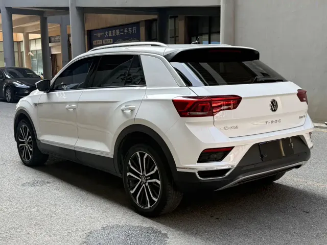 Volkswagen T-Roc — Фото автомобиля 6
