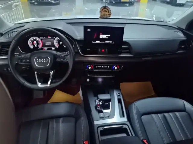 Audi Q5L — Фото автомобиля 9