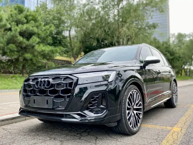 Фотография автомобиля — Audi SQ7