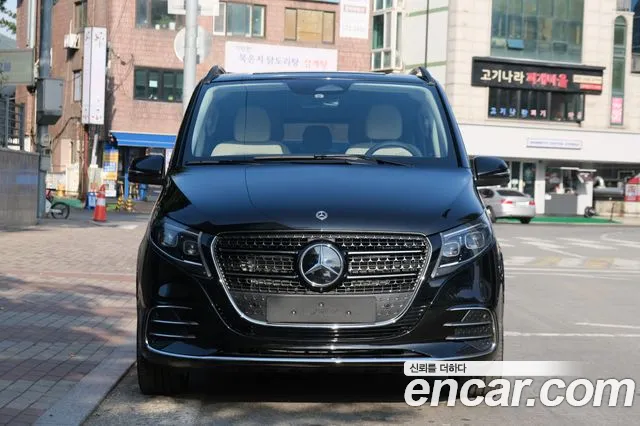 Mercedes-Benz V-Class — Фото автомобиля 2