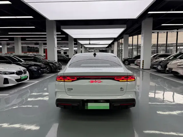 BYD Qin L — Фото автомобиля 14