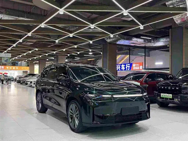 Leapmotor C16 — Фото автомобиля 10