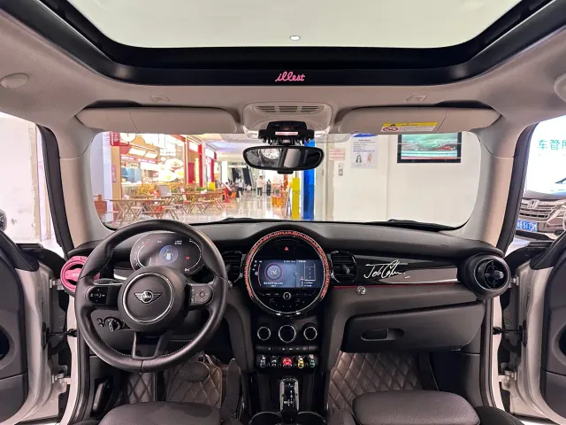 MINI Hatch — Фото автомобиля 19