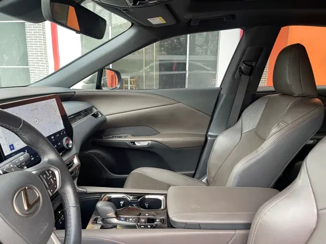 Lexus RX — Фото автомобиля 19