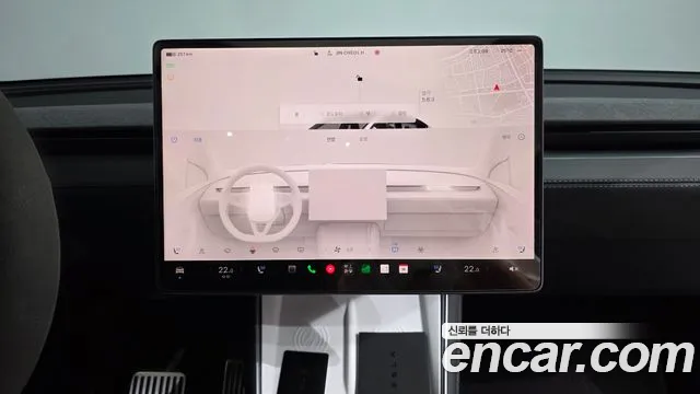 Tesla Model Y — Фото автомобиля 13
