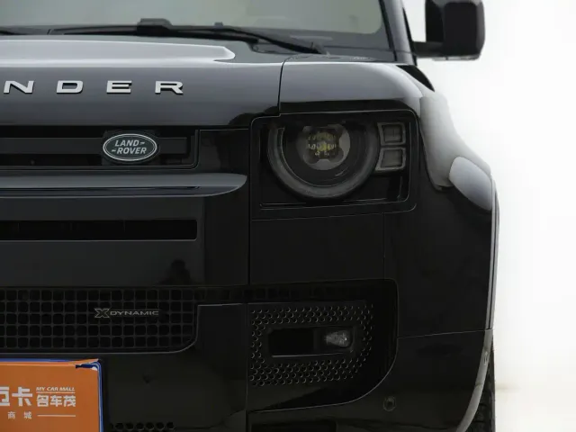 Land Rover Defender — Фото автомобиля 7