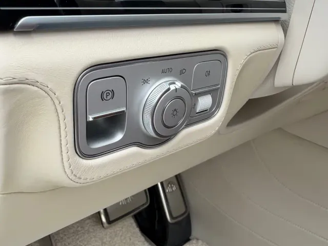 Mercedes-Benz Maybach GLS — Фото автомобиля 17