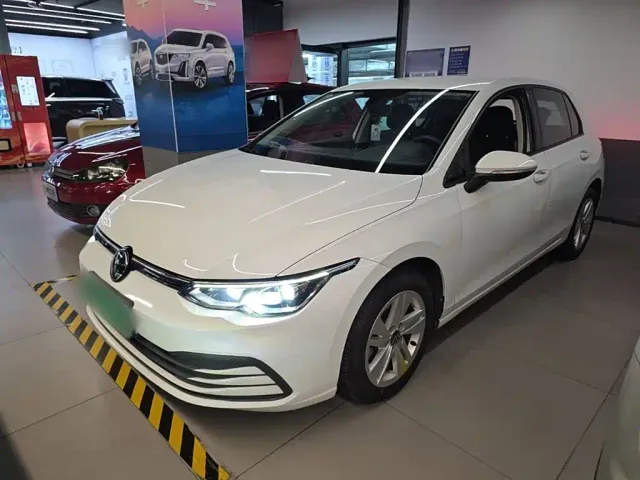 Фотография автомобиля — Volkswagen Golf