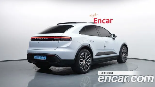 Porsche Macan — Фото автомобиля 2
