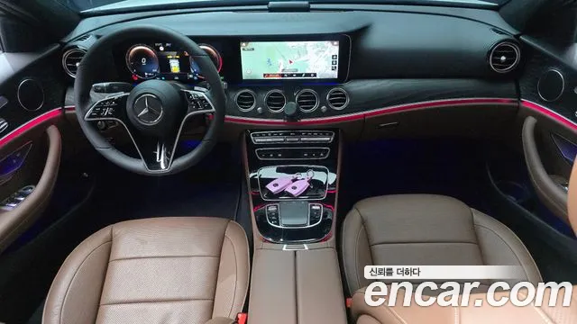 Mercedes-Benz E-Class — Фото автомобиля 7
