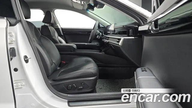 Hyundai Grandeur Grandeur (GN7) 3.5 LPG 2WD (Такси) — Фото автомобиля 26