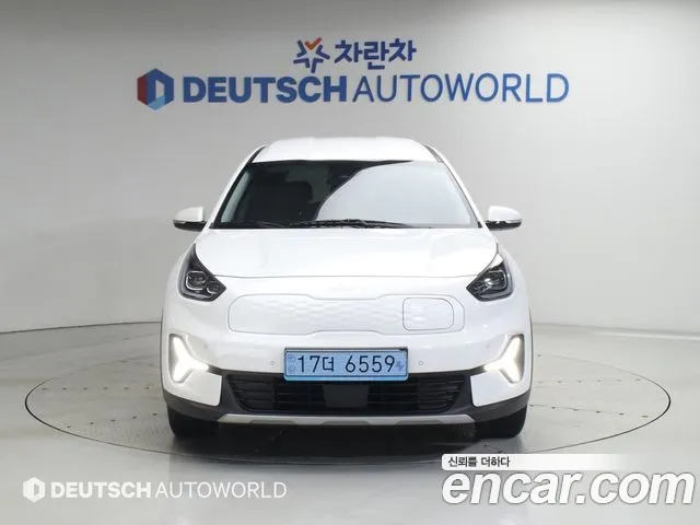 Kia Niro — Фото автомобиля 3