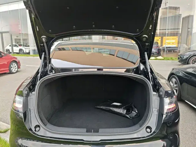 Leapmotor C01 — Фото автомобиля 18