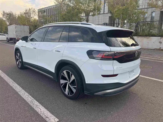 Volkswagen ID.6 X — Фото автомобиля 4