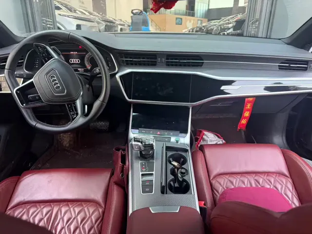 Audi A7L — Фото автомобиля 5