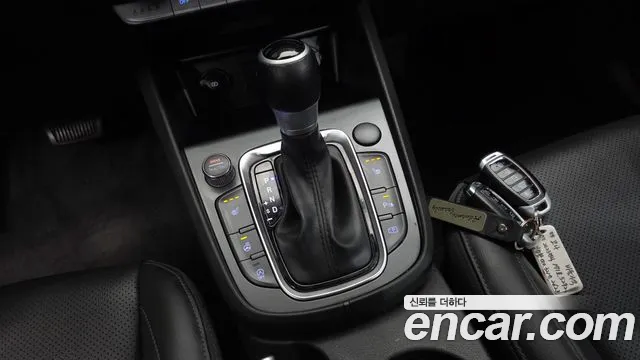 Hyundai Kona — Фото автомобиля 12