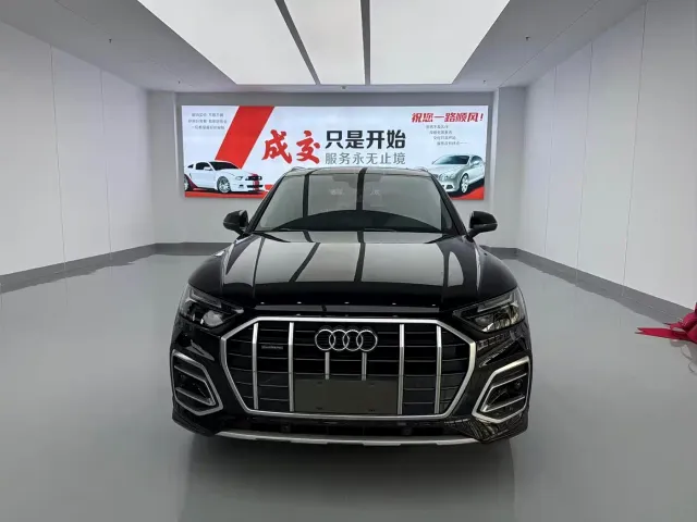 Audi Q5L — Фото автомобиля 2