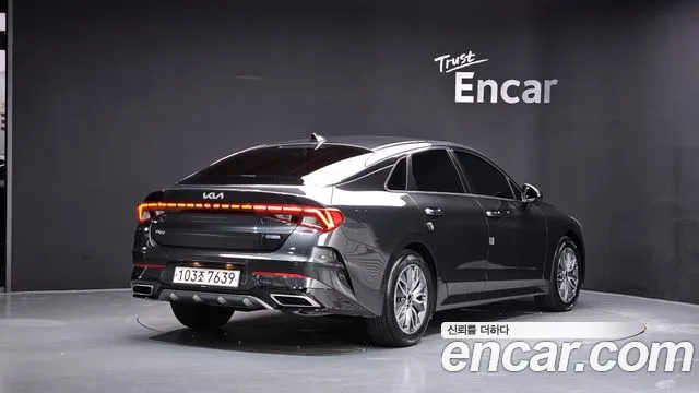 Kia K5 Generation 3 — Фото автомобиля 2