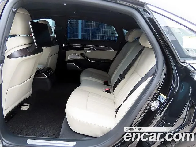 Audi A8 55 TFSI quattro Premium LWB — Фото автомобиля 6