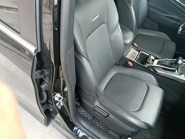 Maxus G50 — Фото автомобиля 24