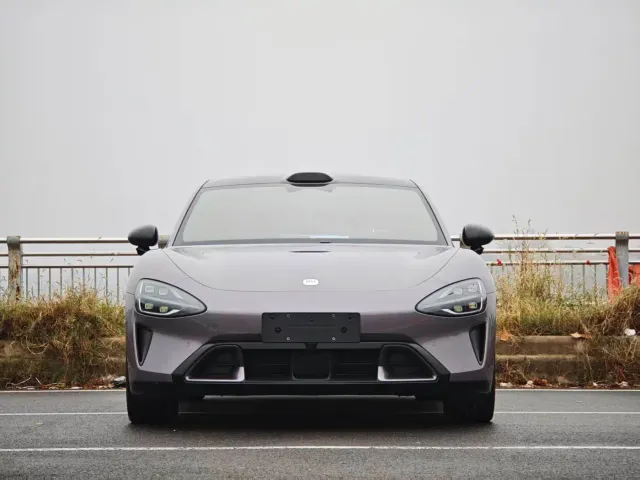 Xiaomi SU7 — Фото автомобиля 2