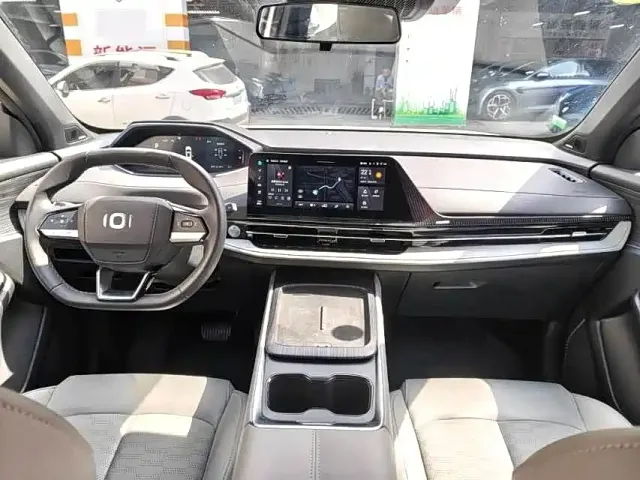 Changan Qiyuan Q05 — Фото автомобиля 5