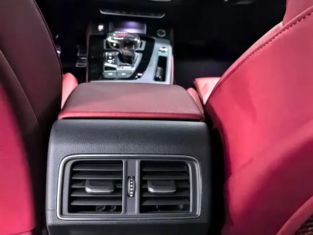 Audi Q5L — Фото автомобиля 8