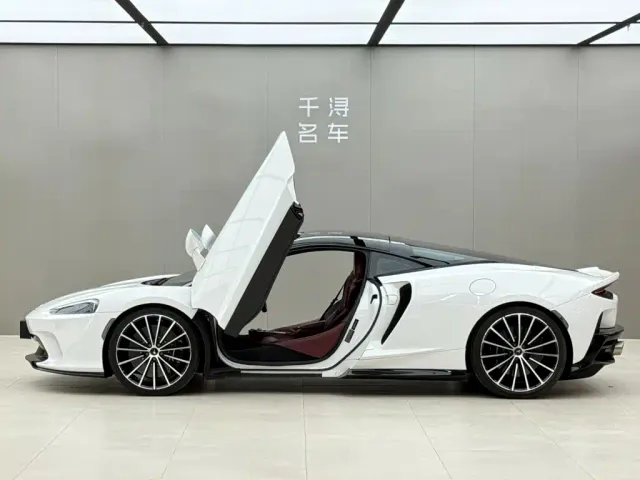 McLaren GT — Фото автомобиля 3