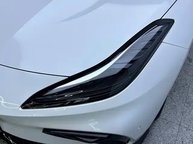 Hozon Neta GT — Фото автомобиля 19