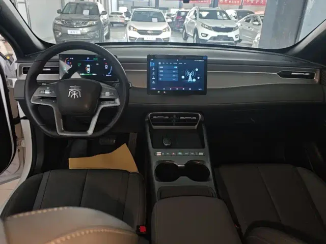 BYD Qin PLUS — Фото автомобиля 9