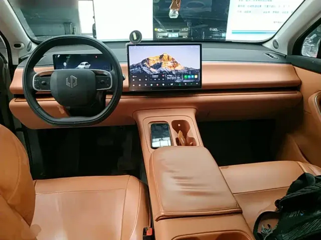 Leapmotor C10 — Фото автомобиля 9