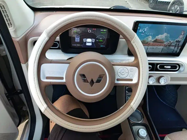 Wuling Hongguang Mini EV — Фото автомобиля 10