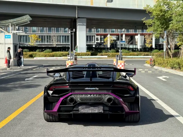 Lamborghini Huracan — Фото автомобиля 8