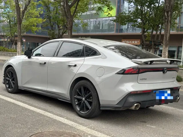 Changan UNI-V — Фото автомобиля 4