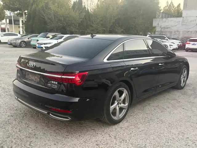 Audi A6L — Фото автомобиля 3