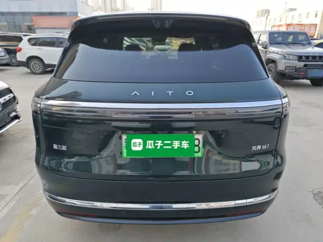 Aito M7 — Фото автомобиля 5