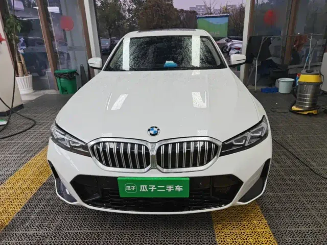 BMW 3 Series — Фото автомобиля 2