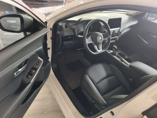 Nissan Sylphy — Фото автомобиля 15