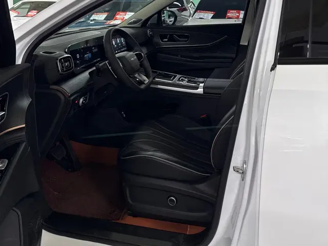 Chery Tiggo 9 — Фото автомобиля 9