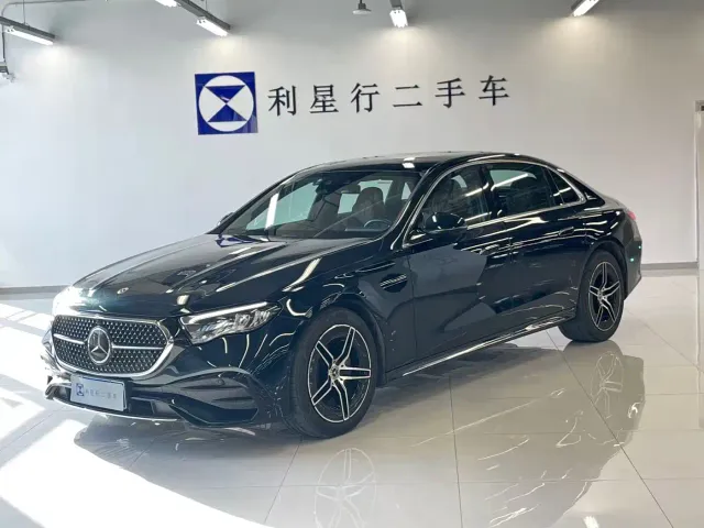 Фотография автомобиля — Mercedes-Benz E-Class