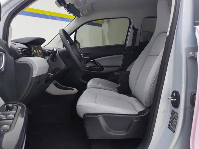 Leapmotor T03 — Фото автомобиля 9