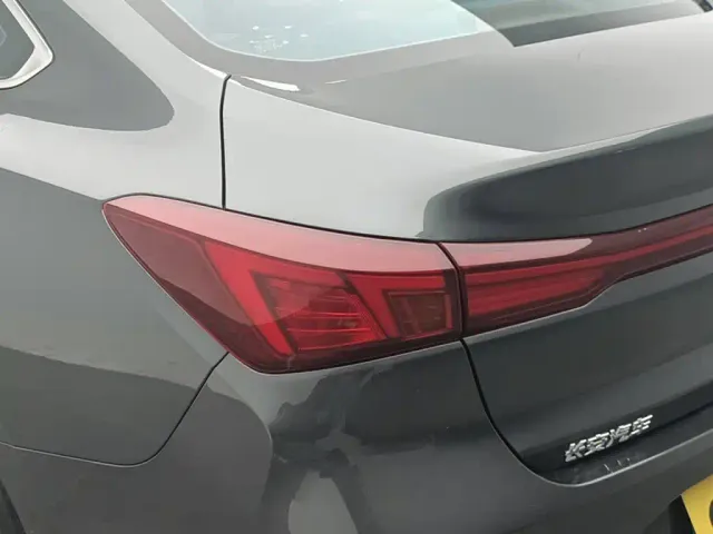 Changan Eado — Фото автомобиля 13