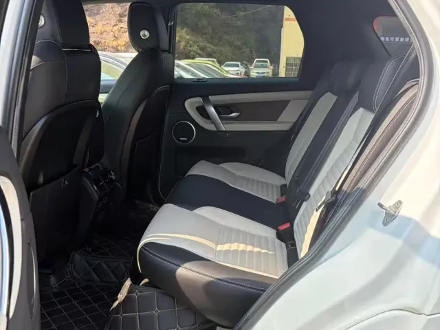 Land Rover Discovery Sport — Фото автомобиля 4