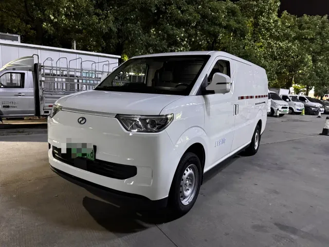 Фотография автомобиля — Ruichi New Energy EC75